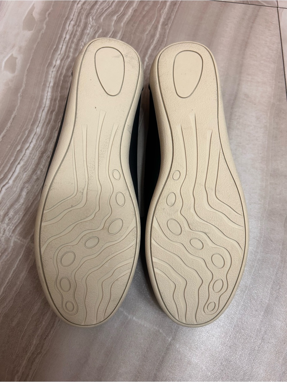Shoes - Picture 10 of 10
